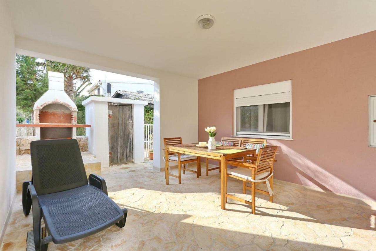 Apartmán Malu Vir Exteriér fotografie