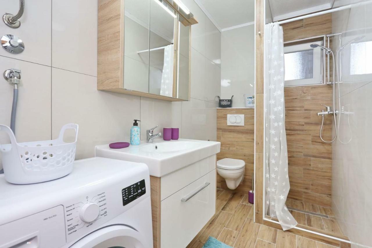 Apartmán Malu Vir Exteriér fotografie