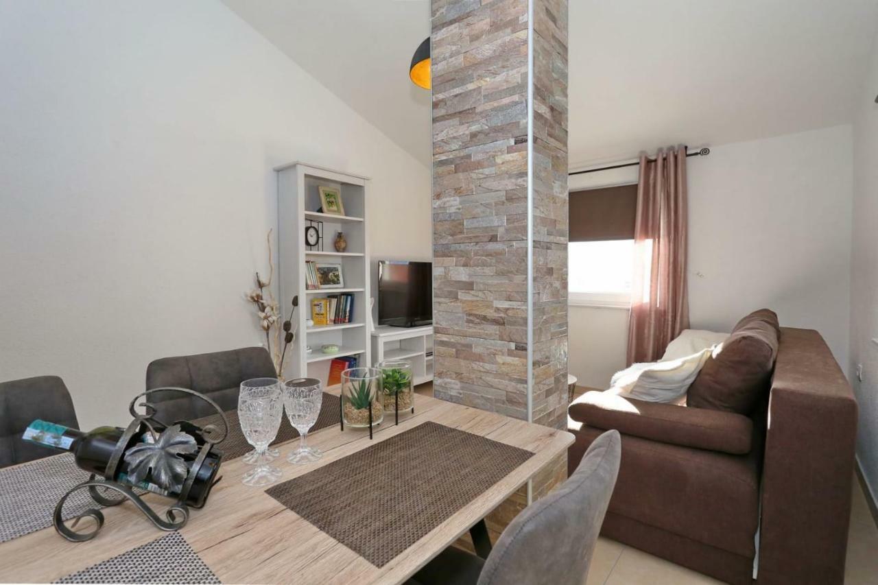 Apartmán Malu Vir Exteriér fotografie