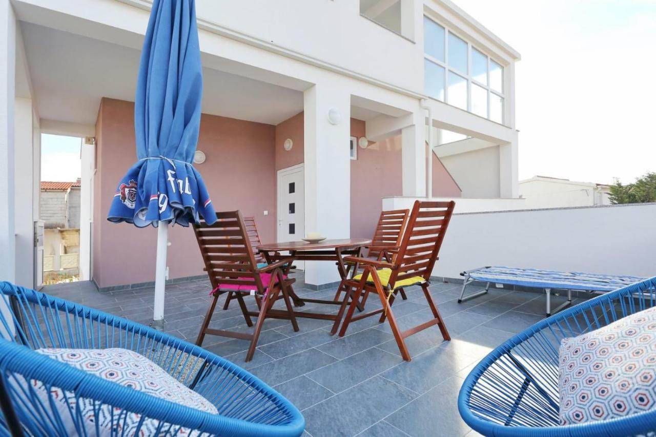 Apartmán Malu Vir Exteriér fotografie